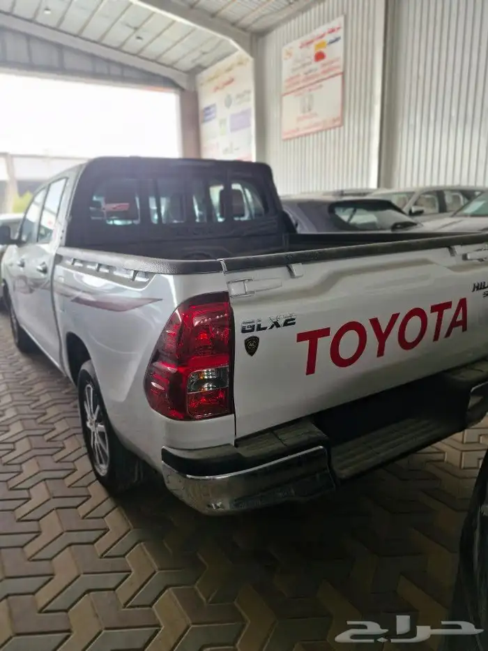 تيوتا هايلكس GLX. 2025 12