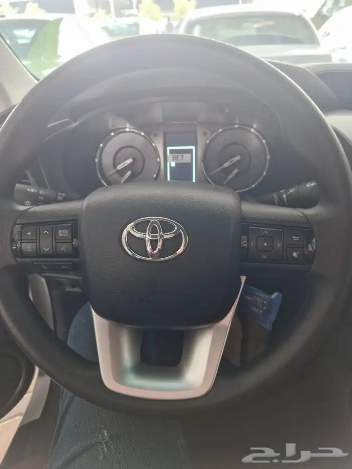 تيوتا هايلكس GLX. 2025 19