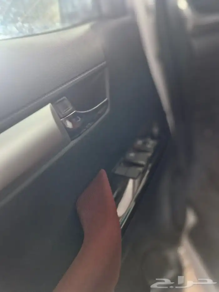 تيوتا هايلكس GLX. 2025 18