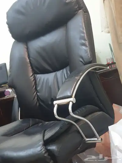 كرسي قيمينق دوار فخم للبيع 0