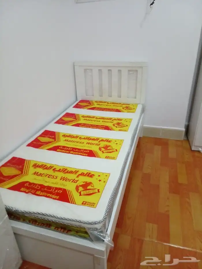 اسره خشب نفر ونفر ونص ومراتب ومفارش وبطانيات و دواليب 3