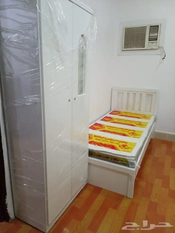 اسره خشب نفر ونفر ونص ومراتب ومفارش وبطانيات و دواليب 2