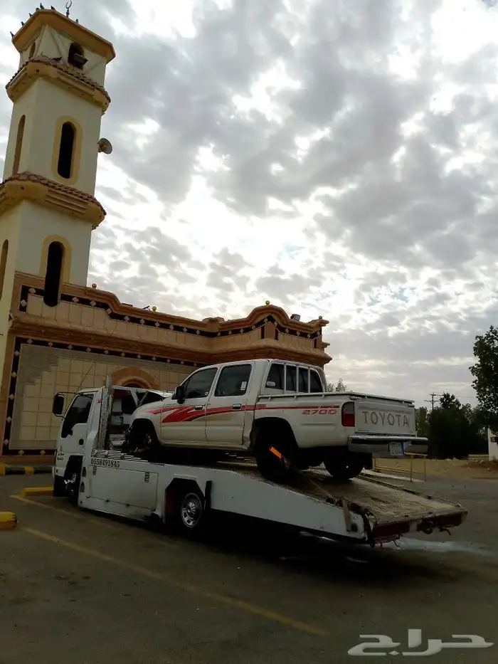سطحه متواجد حاليا في جدة ومتجه الجنوب لنقل السيارات وغيرها 4