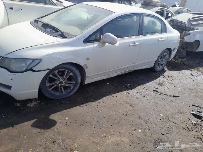 متوفر جميع قطع غيار هوندا سيفيك موديل 2014 وجميع الموديلات 9