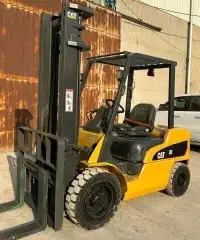 فوركلفت بوبكات رفعه شوكيه كرينات للايجار 1