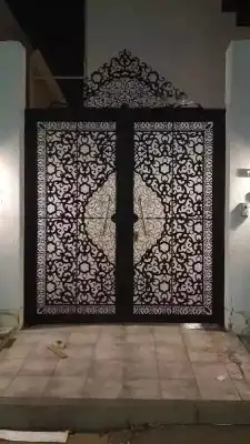 تنفيذ جميع أعمال الحديد والالمنيوم أبواب مظلات دربزين أسقف 12