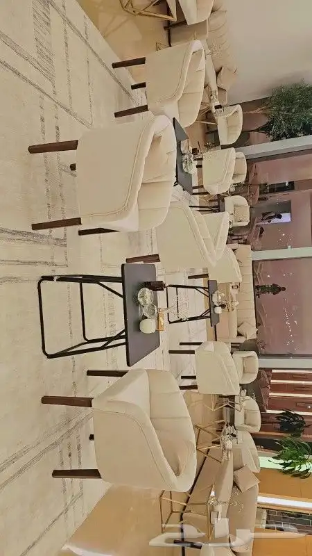 توجد عندنا قهوجيين وصبابين وكراسي وطاولات وزال عادي وزن المل 3