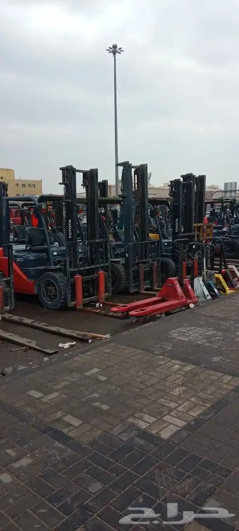 رافعه شوكية للايجار 0