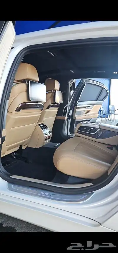 BMW 740i 2017اعلى المواصفات اند فجول 30