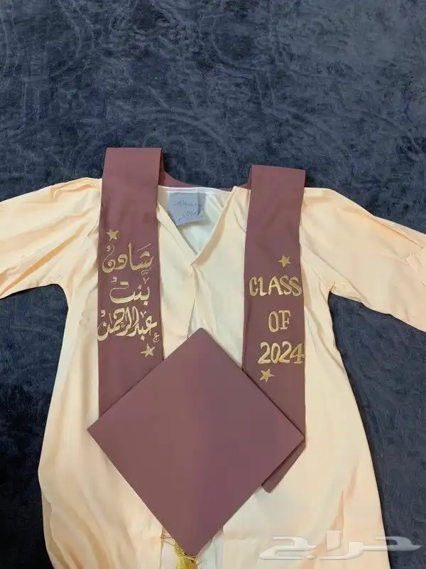 عبايات تخرج ارواب تخرج وشاح قبعه بروشات تخرج تطريز حسب طلبك 7