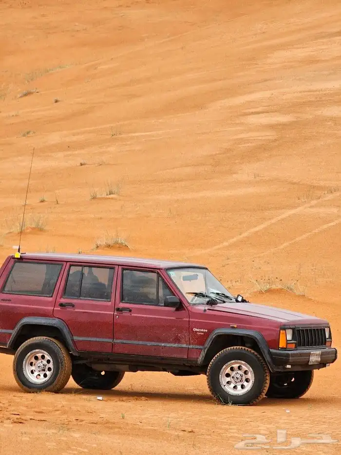 جيب شيروكي 96 قير عادي 3