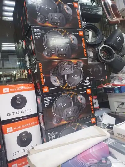 سماعات JBL لجميع السيارات لتواصل 1