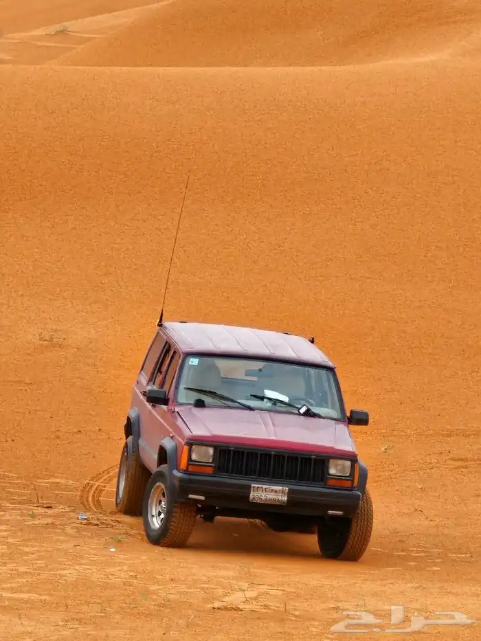 جيب شيروكي 96 قير عادي 4