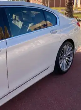 BMW 740i 2017اعلى المواصفات اند فجول 37