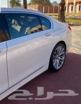 BMW 740i 2017اعلى المواصفات اند فجول 39