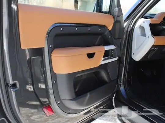 لاند روفر ديفيندر Land Rover Defender 90 SUV موديل 2024 16