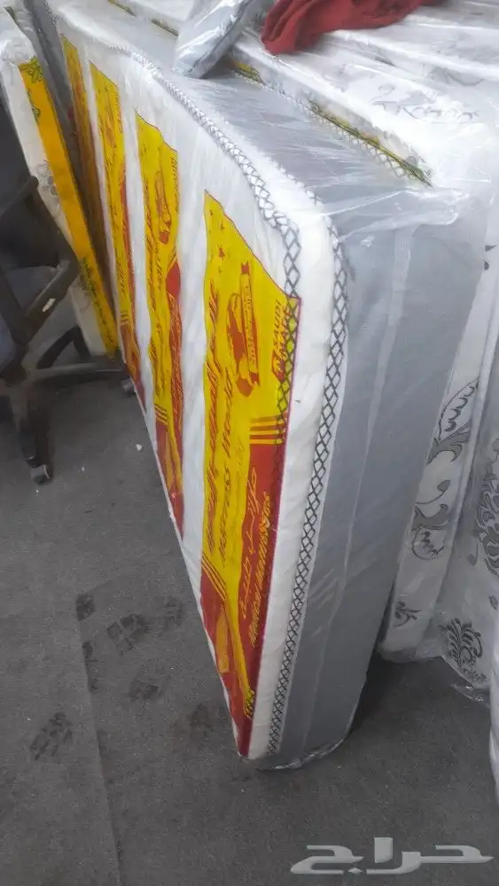 دوليب واسره حديد وبكسيات خشب ومراتب طبيه 3