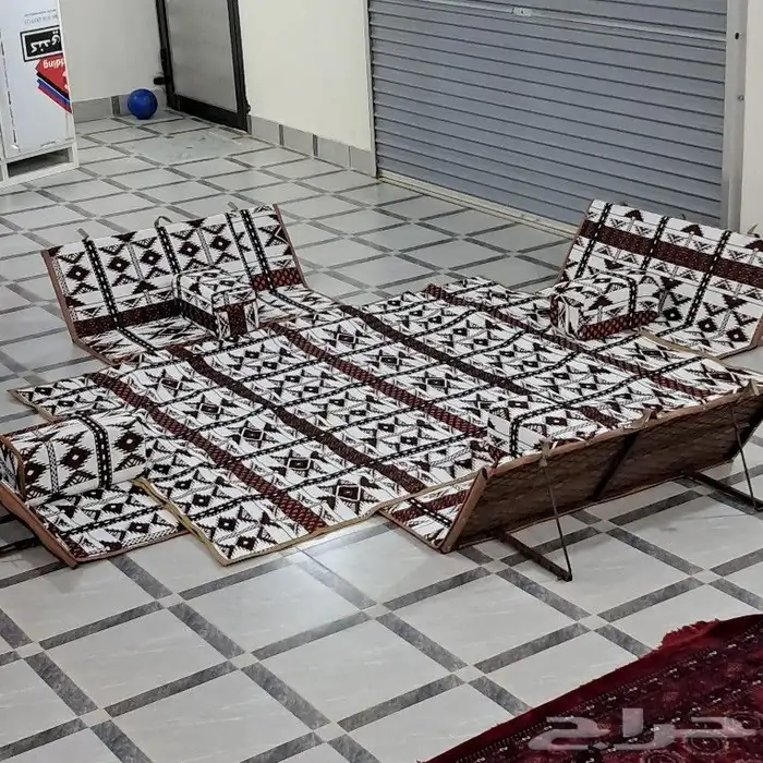 جلسة بر نقشة تراثية بلون ابيض 0