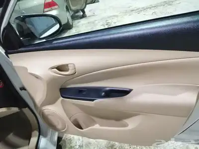 للبيع يارس الموديل 2019 4