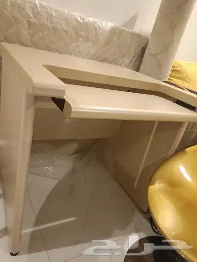 مكتب للبيع 0