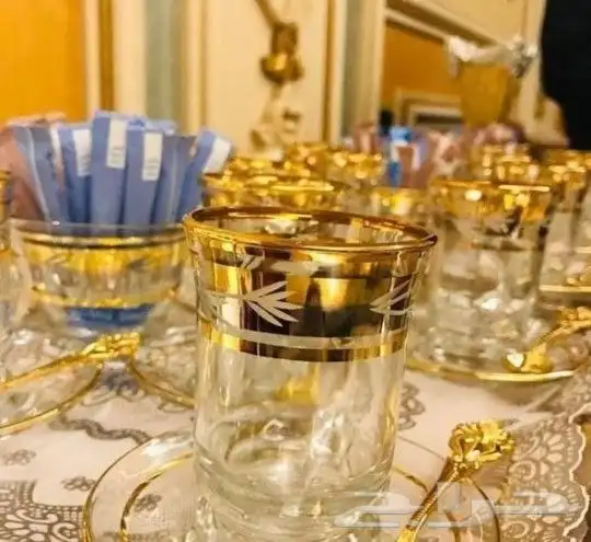 قهوجيين وصبابين رجال ونساء VIP 0