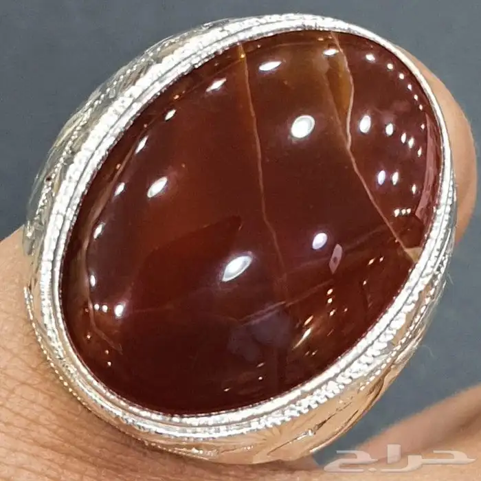 خاتم عقيق يماني كرزي مزعفر 1