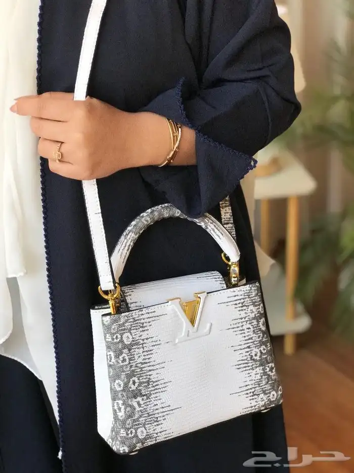 جمله وقطاعي.. شنط وشوزات واكسسوارات نسائية ماستر كواليتي 9