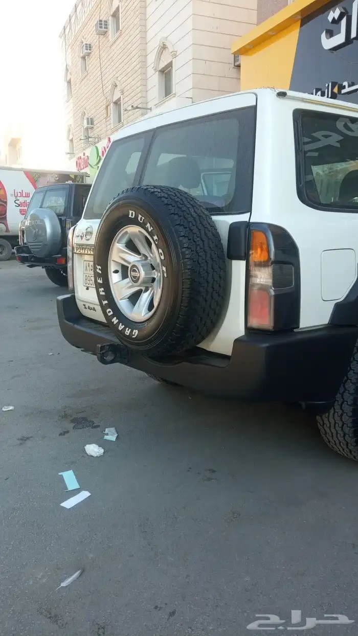 رفارف ربع فتك دعسات نسافات. كشافات. اسطبات مكحل.شمعات 6