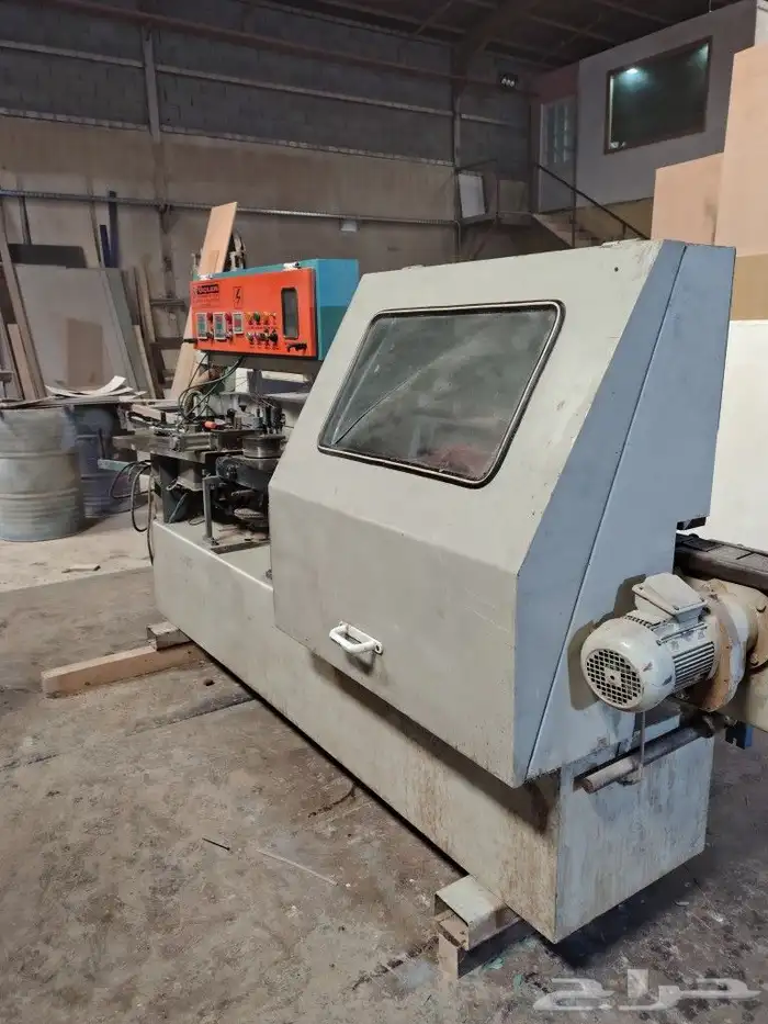 للبيع مكاين خشب و المنيوم و تنجيد 20