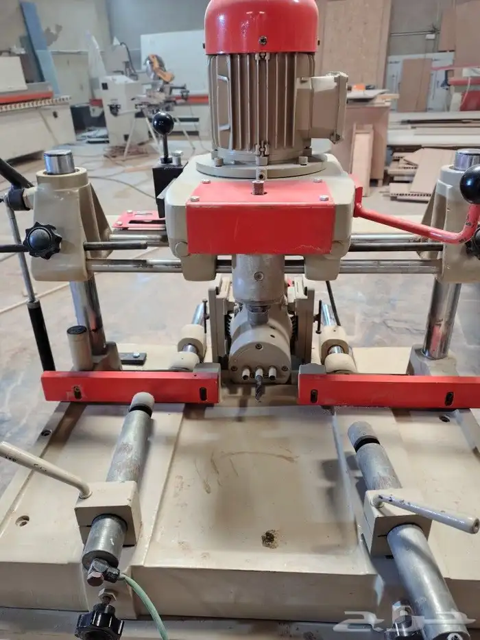 للبيع مكاين خشب و المنيوم و تنجيد 6