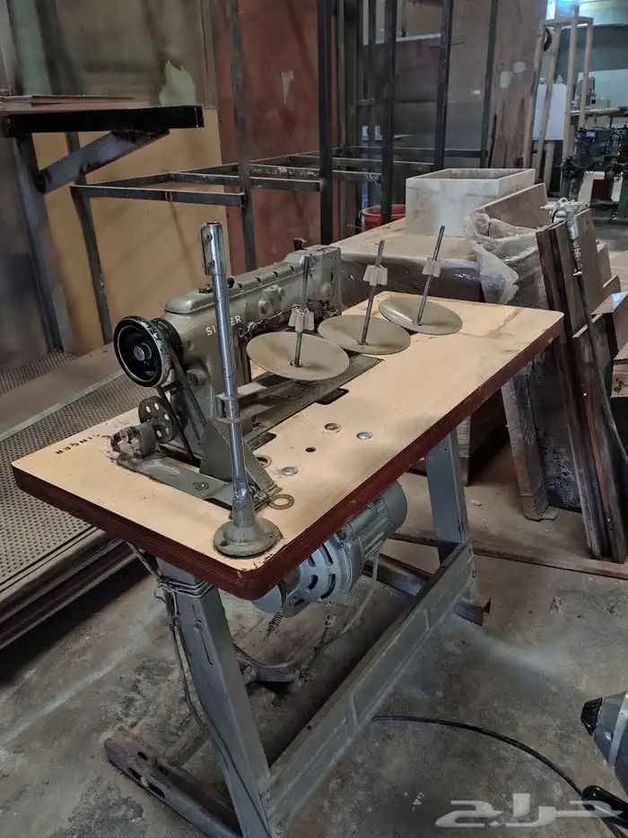 للبيع مكاين خشب و المنيوم و تنجيد 34