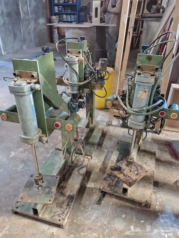 للبيع مكاين خشب و المنيوم و تنجيد 29