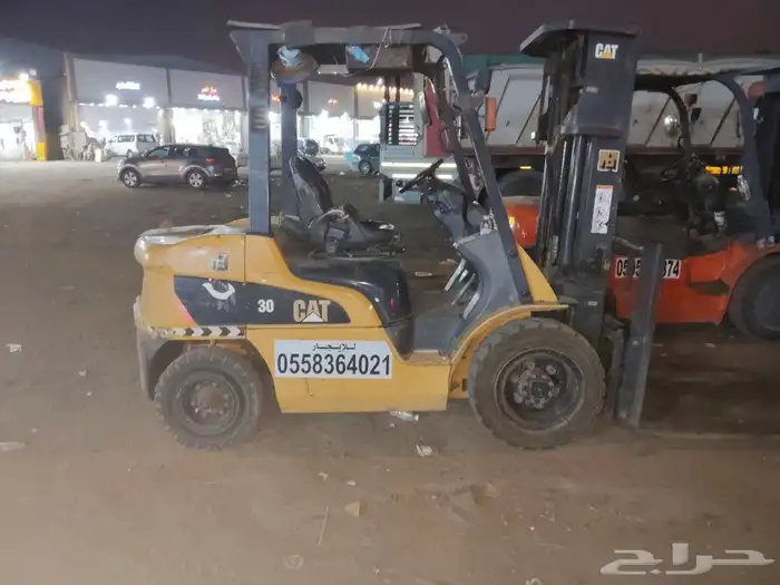 رافعات شوكية فوركلفت للايجار اليومي والشهري والمشاوير 0