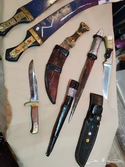 خناجر وسكاكين 0