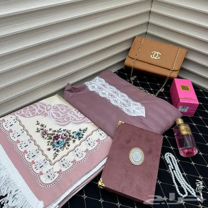 اطقم صلاة نسائيه مع هدايا شامل التوصيل والشحن 2