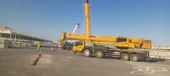 لتاجير المعدات الثقيله جي سي بي روافع كرينات سيزرلفت 4