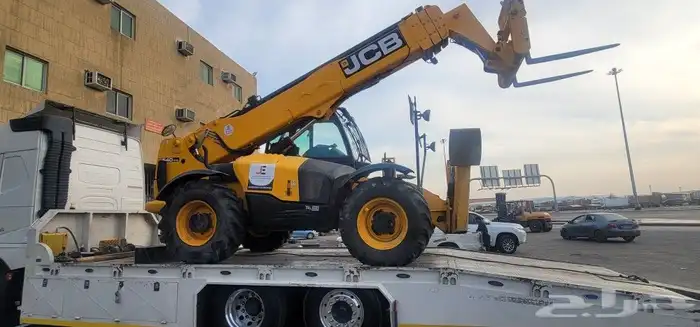رافعات تلسكوبيه بوم لودر تلي هندر للايجار سغتي حديثه 17متر 4