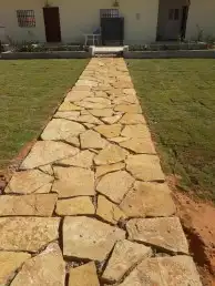 مقاول في الحجر والشبوك 0