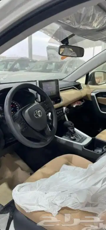 تويوتا راف فور 2025 LE هايبرد 4