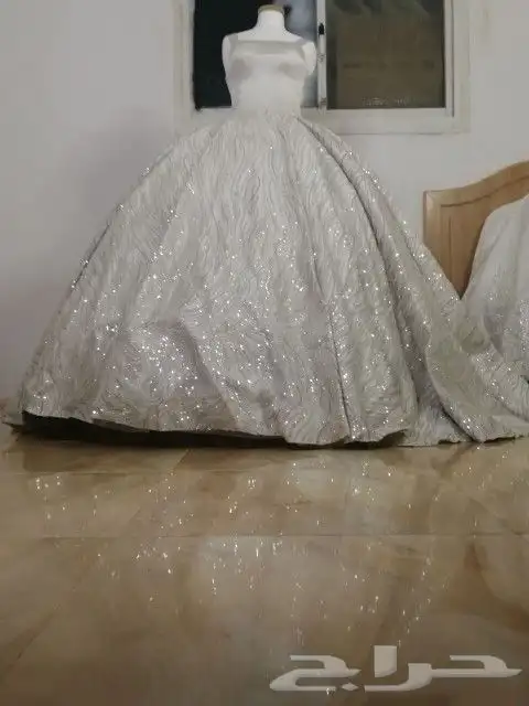 فستان ملكة  زفة فخم بيع أو إيجار 2