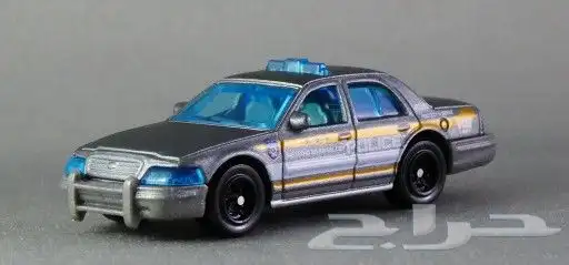 للبيع مجسم فورد كراون فكتوريا موديل 2006 Ford crown victoria 1