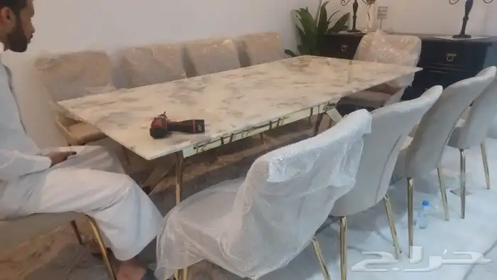 طاولات طعام فخمة جديد بلكرتون 22