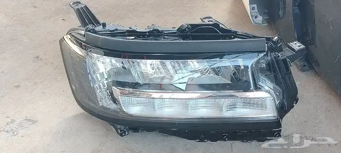 شمعه جيب لاند كروزر 2023 اصلي وكاله نضيف جهه اليمين 0