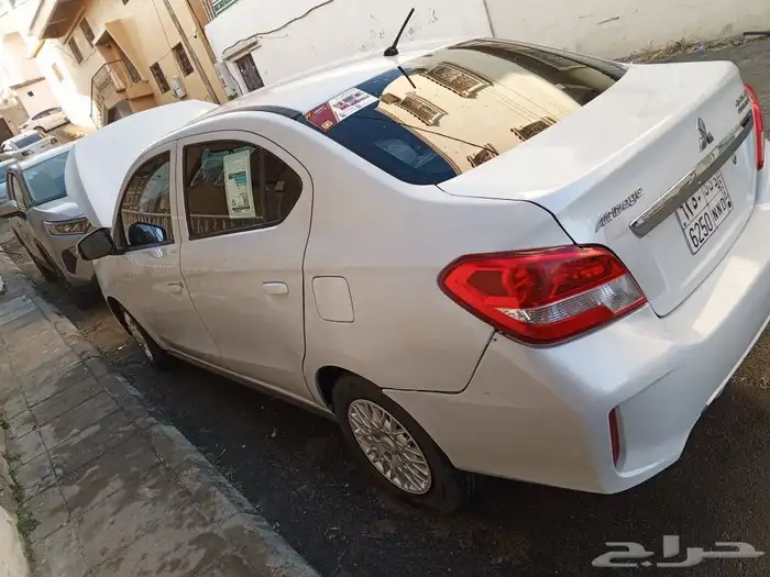 للبيع اتراج سيارة اقتصادية متسوبيشي اتراج 2021 3