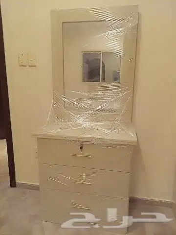 يوجدلدينا التسريحات المرايةبسعرالجمله التوصيل والتركيب مجاني 0