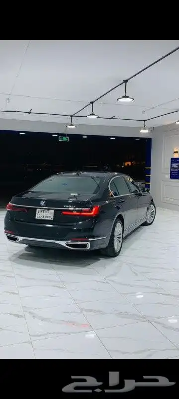 الشارقة لتأجير السيارات 3
