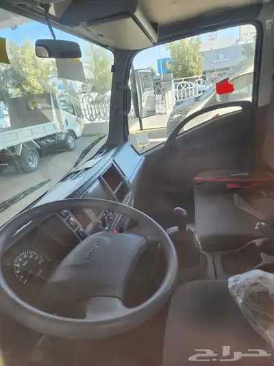 ايسوزو دينا قلاب 5طن 6