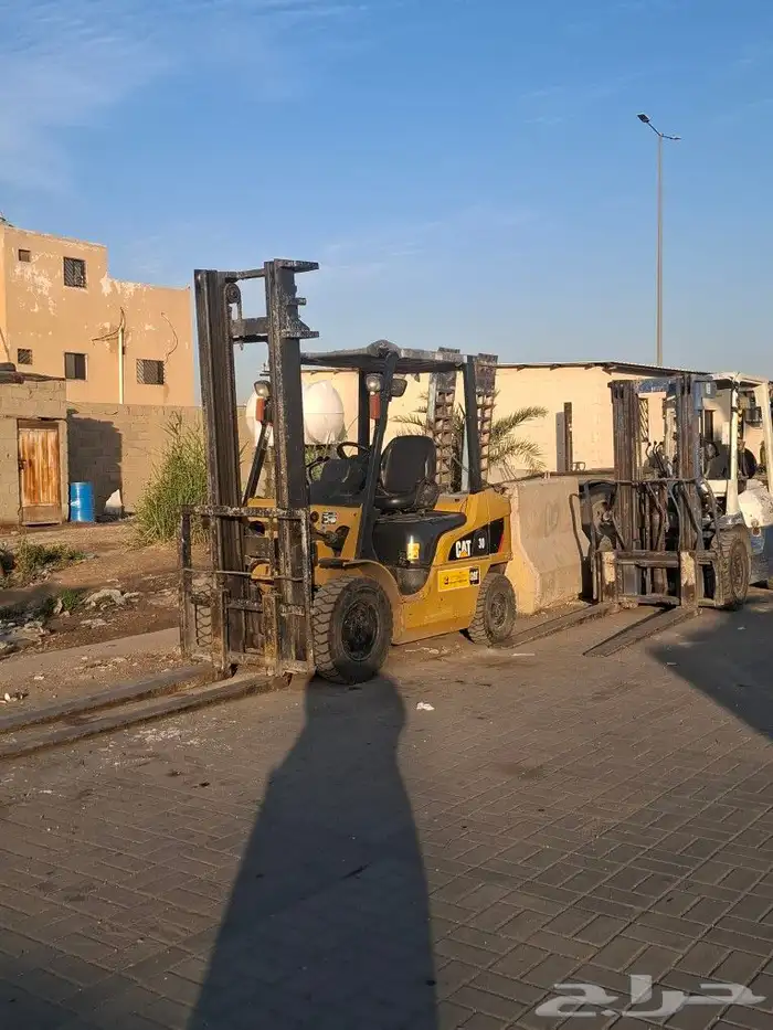 رافعه شوكيه فوركلفت للأيجار اليومي والمشاوير والشهري بأسعار 0
