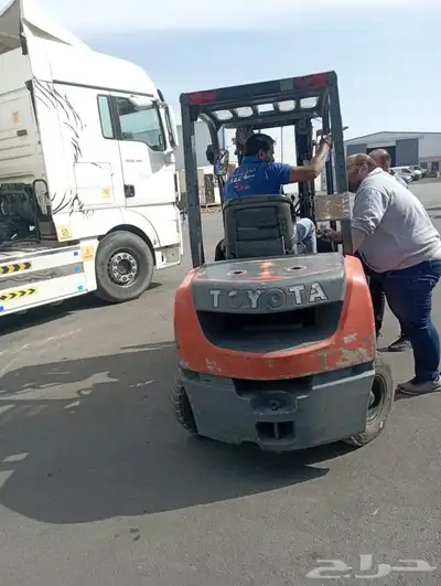 فوركلفت للايجار 1