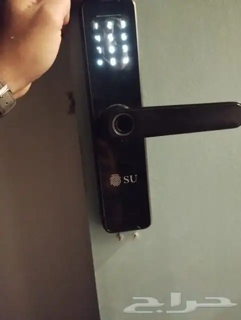 فني كاميرات وشبكات 4